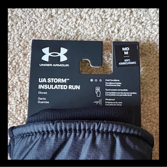 Under Armour NWT insulated mittens - Picture 6 of 7